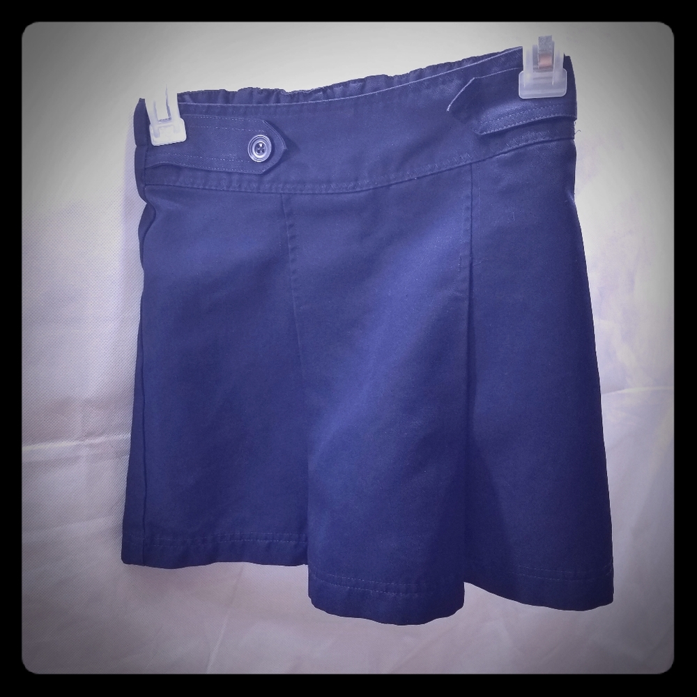 Cherokee girls sz small navy blue skorts
